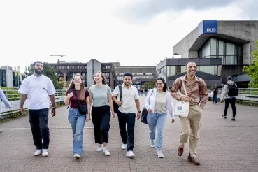 Interessierte divers