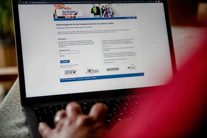 Bildschirm zeigt das Bewerbungsportal von hochschulstart.de