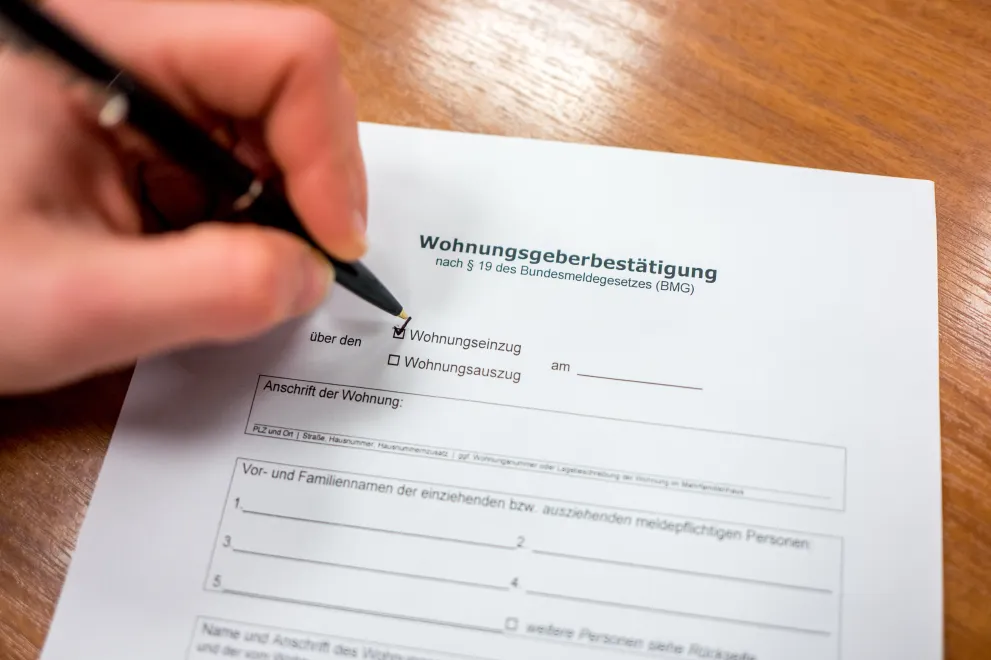 Ausfüllen des Formulars Wohnungsgeberbestätigung