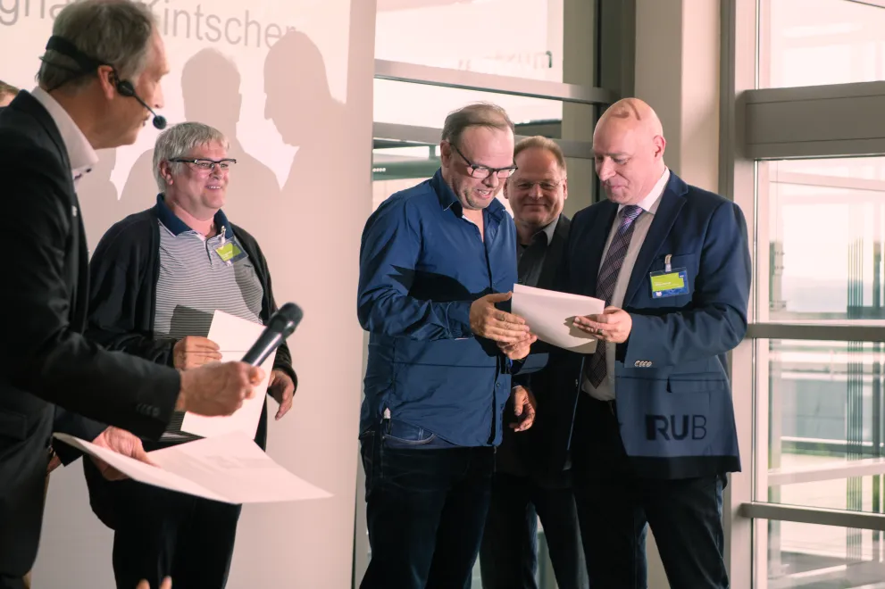 Alumni Silberne Promotionsfeier 2019: Übergabe der Urkunden an Silberne Promovenden