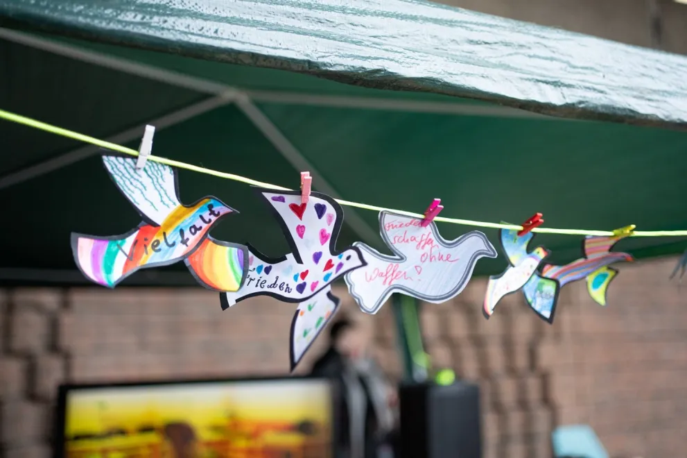 Diversity Vogel Girlande