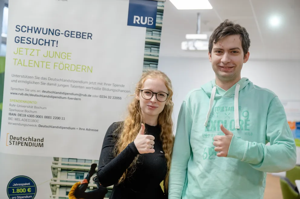 Deutschlandstipendium_Daumen hoch