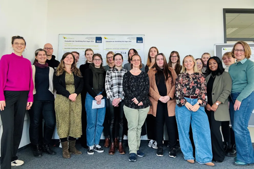 Gruppenbild, Namen siehe Bildunterschrift in der Infobox