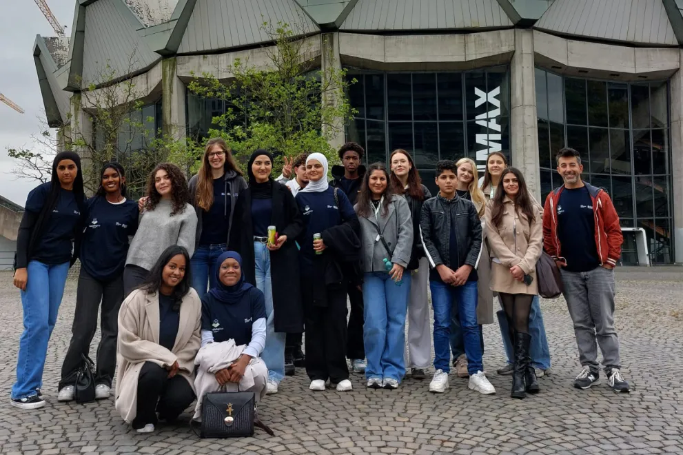 Gruppenbild der Teilnehmenden der Herbstferienakademie  2025 und der begleitenden Talentscouts